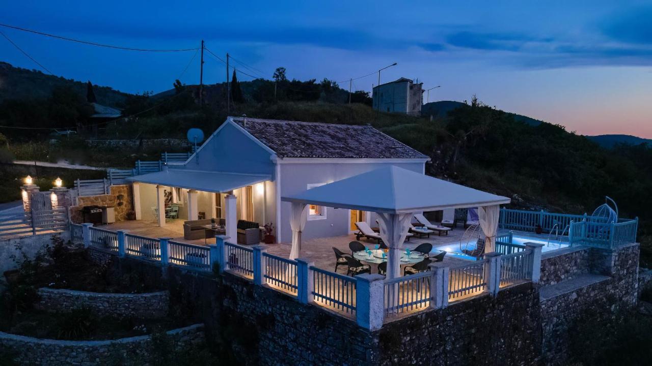 Orizontas Corfu, Private With Breathtaking Views Loútsai